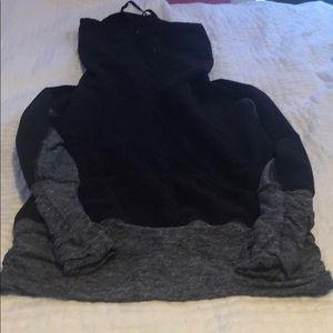 Luluemon pullover size 8